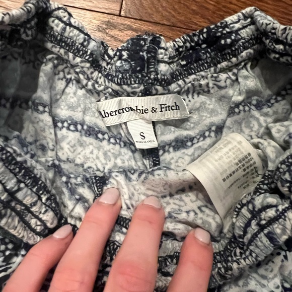 Abercrombie and fitch summer shorts - Picture 4 of 4